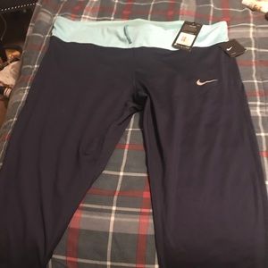 Nike workout capris